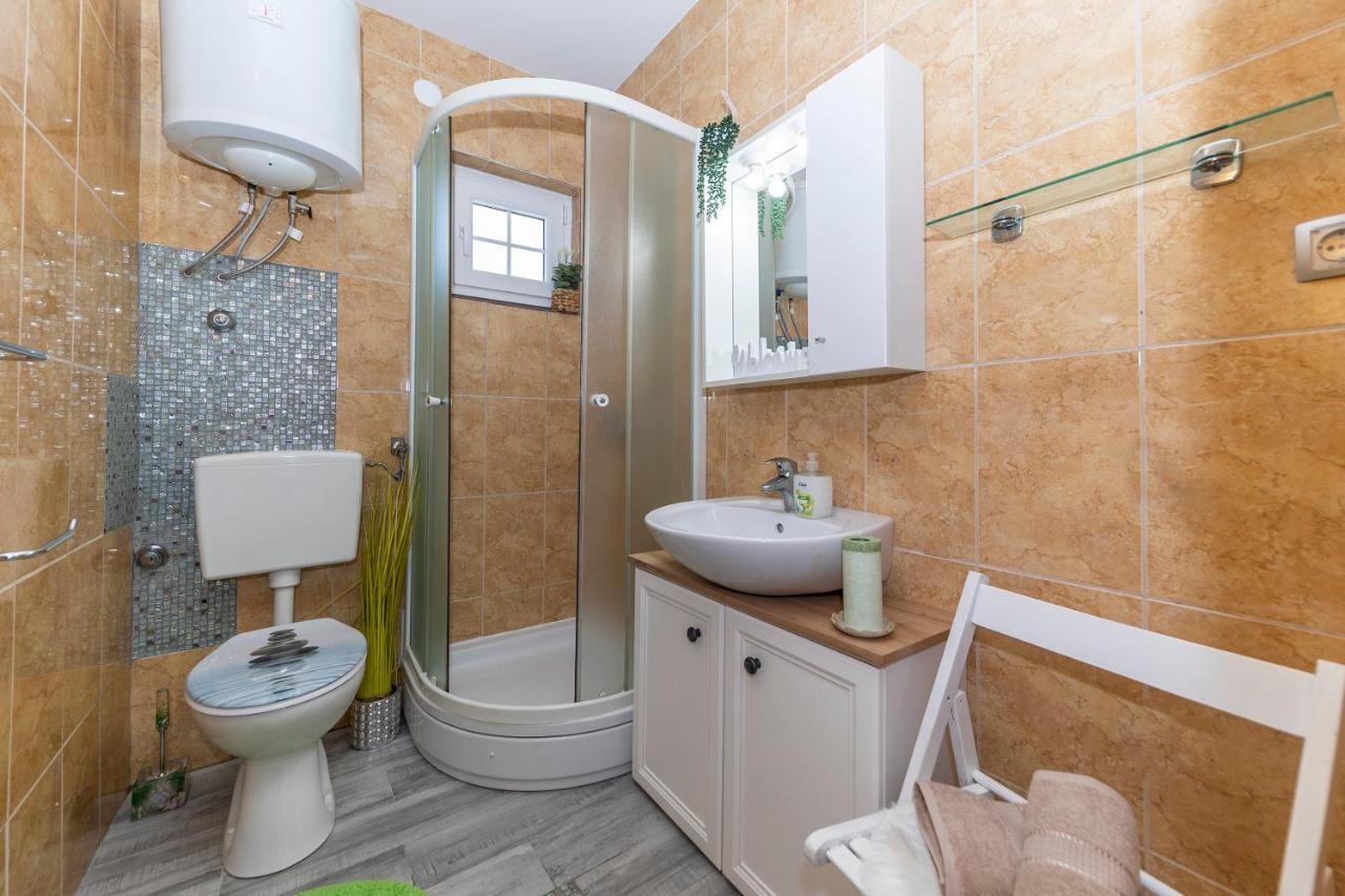 ביוגראד נה מורו Villa Tamara מראה חיצוני תמונה